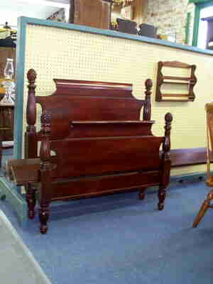 Pineapple Twin Bed